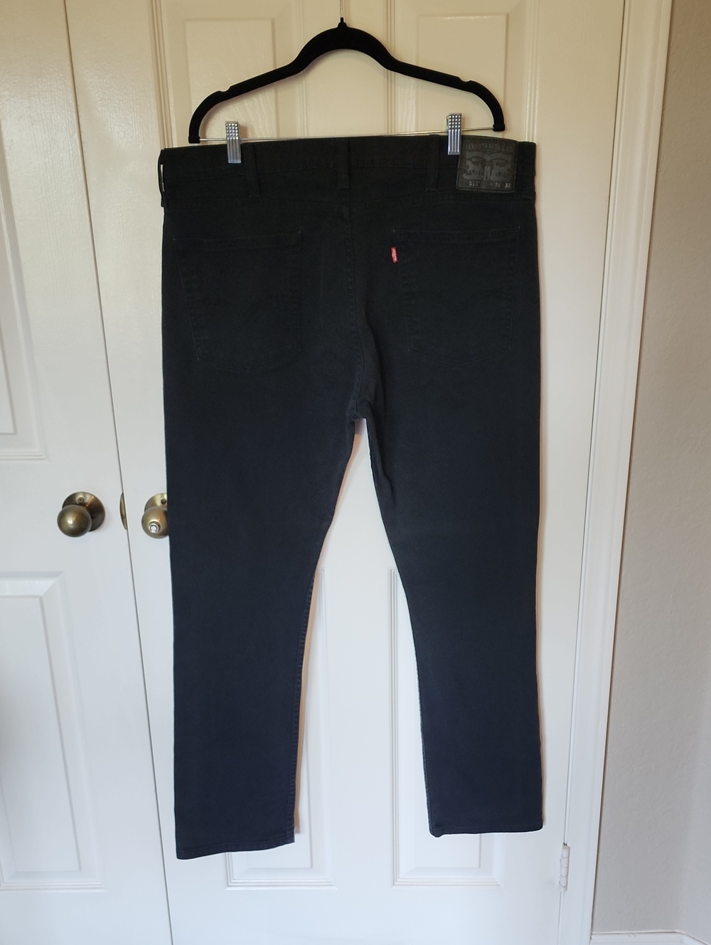 Levi's Mens 513 Black Skinny Jeans with Signature Red Tab Sz 38x32 EUC